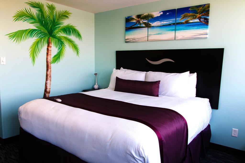 California Palms Hotel And Suites Austintown Exteriör bild