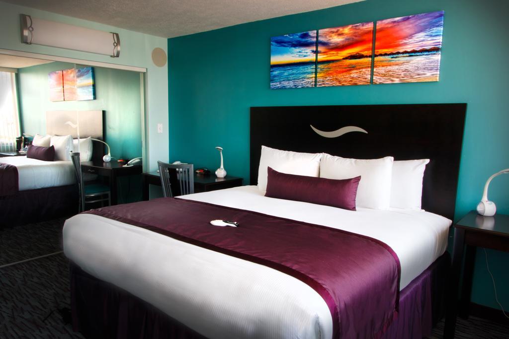 California Palms Hotel And Suites Austintown Exteriör bild
