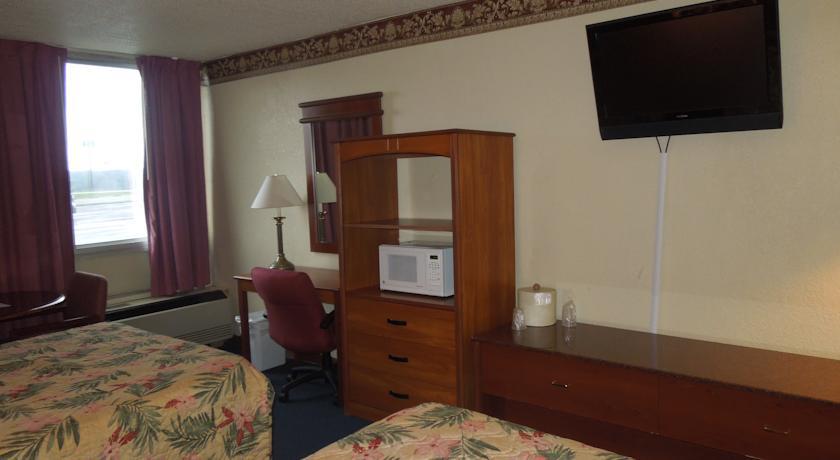 California Palms Hotel And Suites Austintown Rum bild